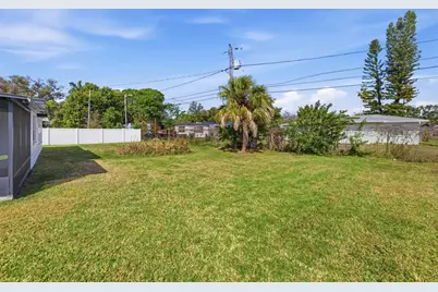 1027 27th Avenue S, Saint Petersburg, FL 33705 - Photo 32