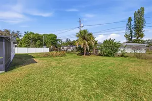 1027 27th Ave S, Saint Petersburg, FL 33705 - Photo 32