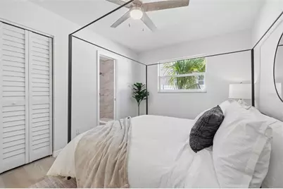 1027 27th Avenue S, Saint Petersburg, FL 33705 - Photo 24