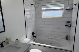 1798 New Hampshire Ave NE, Saint Petersburg, FL 33703 - Photo 14