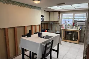 1798 New Hampshire Ave NE, Saint Petersburg, FL 33703 - Photo 8