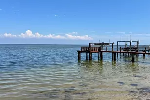 1798 New Hampshire Ave NE, Saint Petersburg, FL 33703 - Photo 26