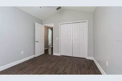 8925 Southbay Drive, Tampa, FL 33615 - Photo 14