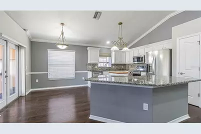 8925 Southbay Drive, Tampa, FL 33615 - Photo 22