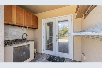 8925 Southbay Drive, Tampa, FL 33615 - Photo 24