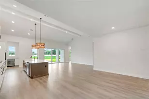 7245 Meadowshade Ct, Sarasota, FL 34241 - Photo 10