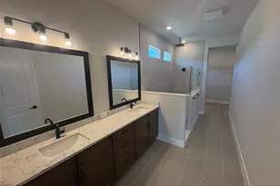 7245 Meadowshade Ct, Sarasota, FL 34241 - Photo 16