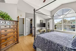 11722 Currie Ln, Largo, FL 33774 - Photo 14