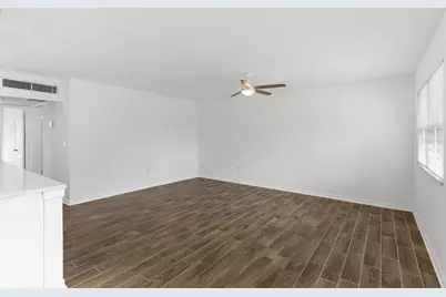 205 Kings Boulevard #52, Sun City Center, FL 33573 - Photo 4