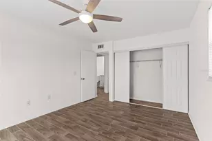 205 Kings Blvd, Sun City Center, FL 33573 - Photo 16