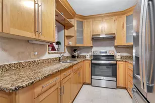 953 Cedarwood Ave, Dunedin, FL 34698 - Photo 12