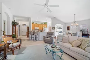 2132 Grantham Greens Dr, Sun City Center, FL 33573 - Photo 8