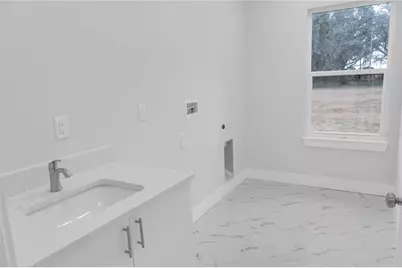 5530 Bell, Zephyrhills, FL 33540 - Photo 12