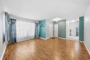 718 Bay Vista Blvd S, Saint Petersburg, FL 33705 - Photo 6