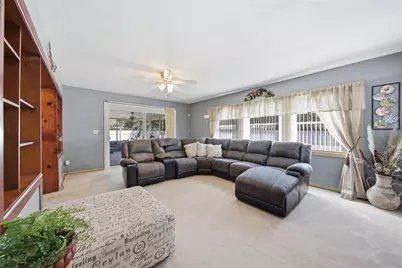 718 Bay Vista Boulevard S, Saint Petersburg, FL 33705 - Photo 14