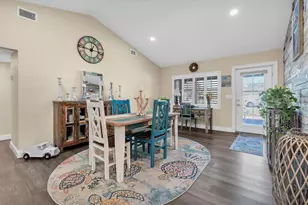 2534 Mineola Dr S, Largo, FL 33770 - Photo 6