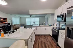 7051 Wentworth Way, New Port Richey, FL 34655 - Photo 4