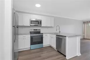 2424 W Tampa Bay Blvd, Tampa, FL 33607 - Photo 6