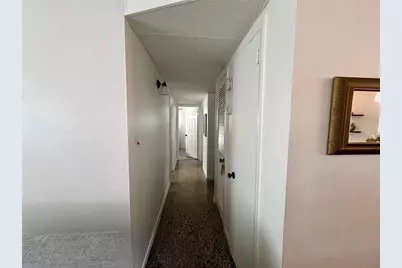 7702 Patrician Place, Tampa, FL 33619 - Photo 32