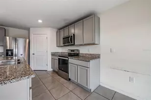 37214 Angel Wings Ave, Zephyrhills, FL 33541 - Photo 30