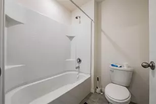 37214 Angel Wings Ave, Zephyrhills, FL 33541 - Photo 24