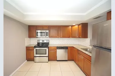 10330 Carrollwood Lane #94, Tampa, FL 33618 - Photo 6