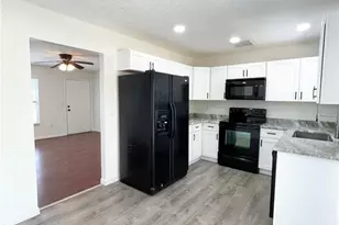 7911 Aden Loop, New Port Richey, FL 34655 - Photo 6