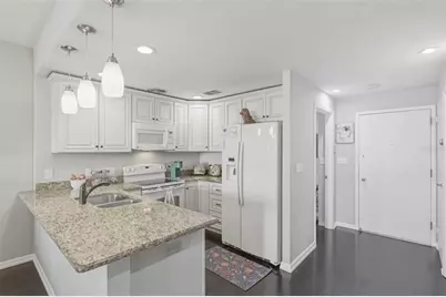 1 Beach Drive SE #1109, Saint Petersburg, FL 33701 - Photo 10