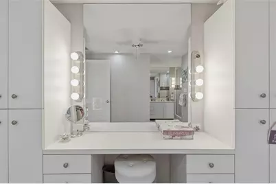 1 Beach Drive SE #1109, Saint Petersburg, FL 33701 - Photo 26