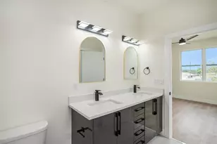 3623 N 54th St, Tampa, FL 33619 - Photo 16