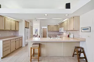 2406 Dana Dr, Safety Harbor, FL 34695 - Photo 16