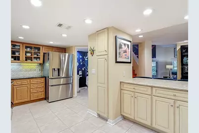 13812 Mill Cove Circle #13812, Tampa, FL 33618 - Photo 12