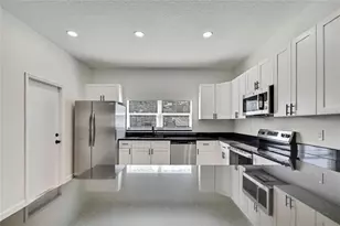 507 E Baker, Tampa, FL 33603 - Photo 8