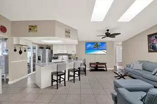 729 Sandy Creek Dr, Brandon, FL 33511 - Photo 14