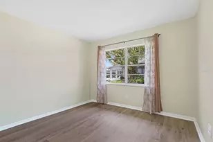 2003 Hadrian Ct, Sun City Center, FL 33573 - Photo 14