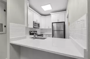 800 S Dakota Ave, Tampa, FL 33606 - Photo 8