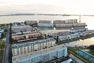 6075 Shore Blvd S, Gulfport, FL 33707 - Photo 2