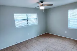 1336 60th St S, Gulfport, FL 33707 - Photo 16