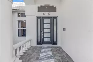 1307 Alhambra Dr, Apollo Beach, FL 33572 - Photo 8