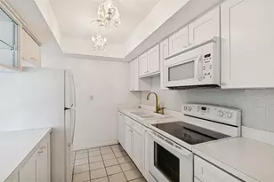 850 Village Lake Ter N, Saint Petersburg, FL 33716 - Photo 12