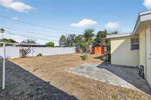 8343 95th Ave, Seminole, FL 33777 - Photo 32