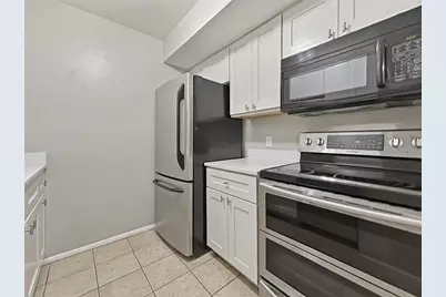 [Address not provided], Tampa, FL 33613 - Photo 10