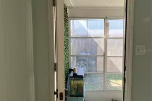 2801 61st Ave N, Saint Petersburg, FL 33714 - Photo 58