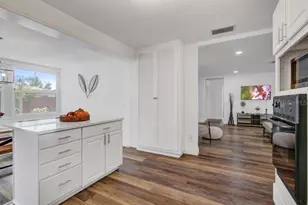 2121 Greenbriar Blvd, Clearwater, FL 33763 - Photo 16