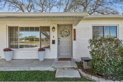 10224 N Oakleaf Avenue, Tampa, FL 33612 - Photo 6