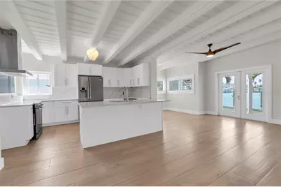 8820 Gulf Boulevard, Saint Pete Beach, FL 33706 - Photo 10