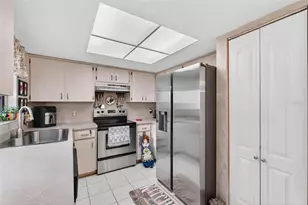 2294 Belgian Ln, Clearwater, FL 33763 - Photo 8