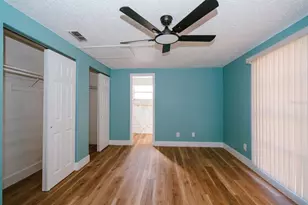 7502 Pond View Ct, Tampa, FL 33615 - Photo 4