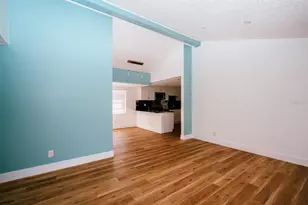 7502 Pond View Ct, Tampa, FL 33615 - Photo 16