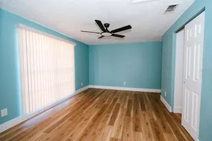 7502 Pond View Ct, Tampa, FL 33615 - Photo 6